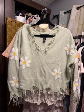 Polly & Esther Mint Green Daisy Fringe V-Neck Sweater